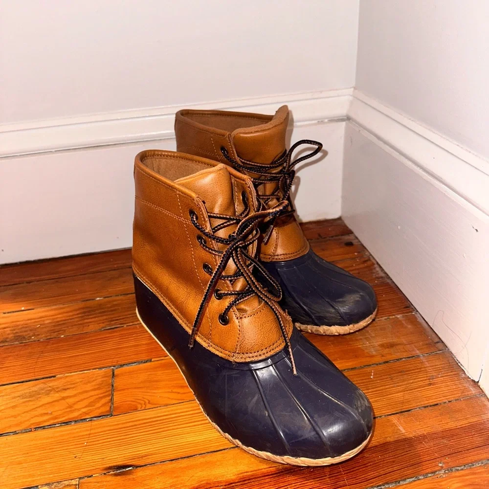 Rugged Outback Duck Boot - Picture 3 of 4